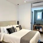 Mykonos Dot