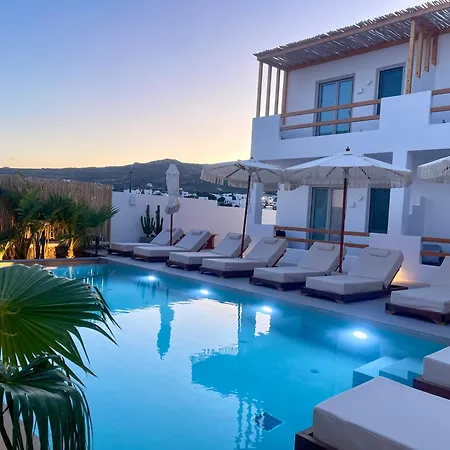 Mykonos Dot Lägenhetshotell 4*