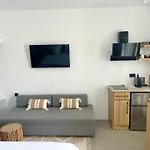 Mykonos Dot 4*