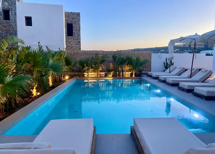 Mykonos Dot 4*