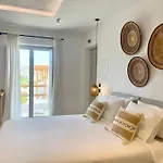 Mykonos Dot Apartahotel Ano Mera